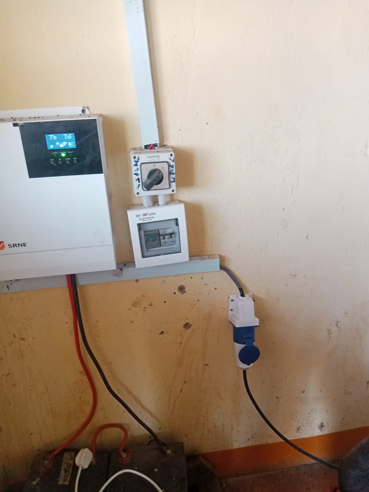 Commercial RO Water Treatment Plant with Multi Stage Filtration