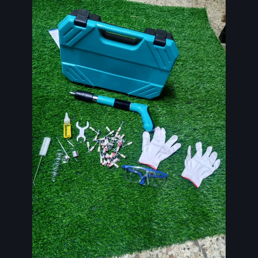 Tool Service Accessory