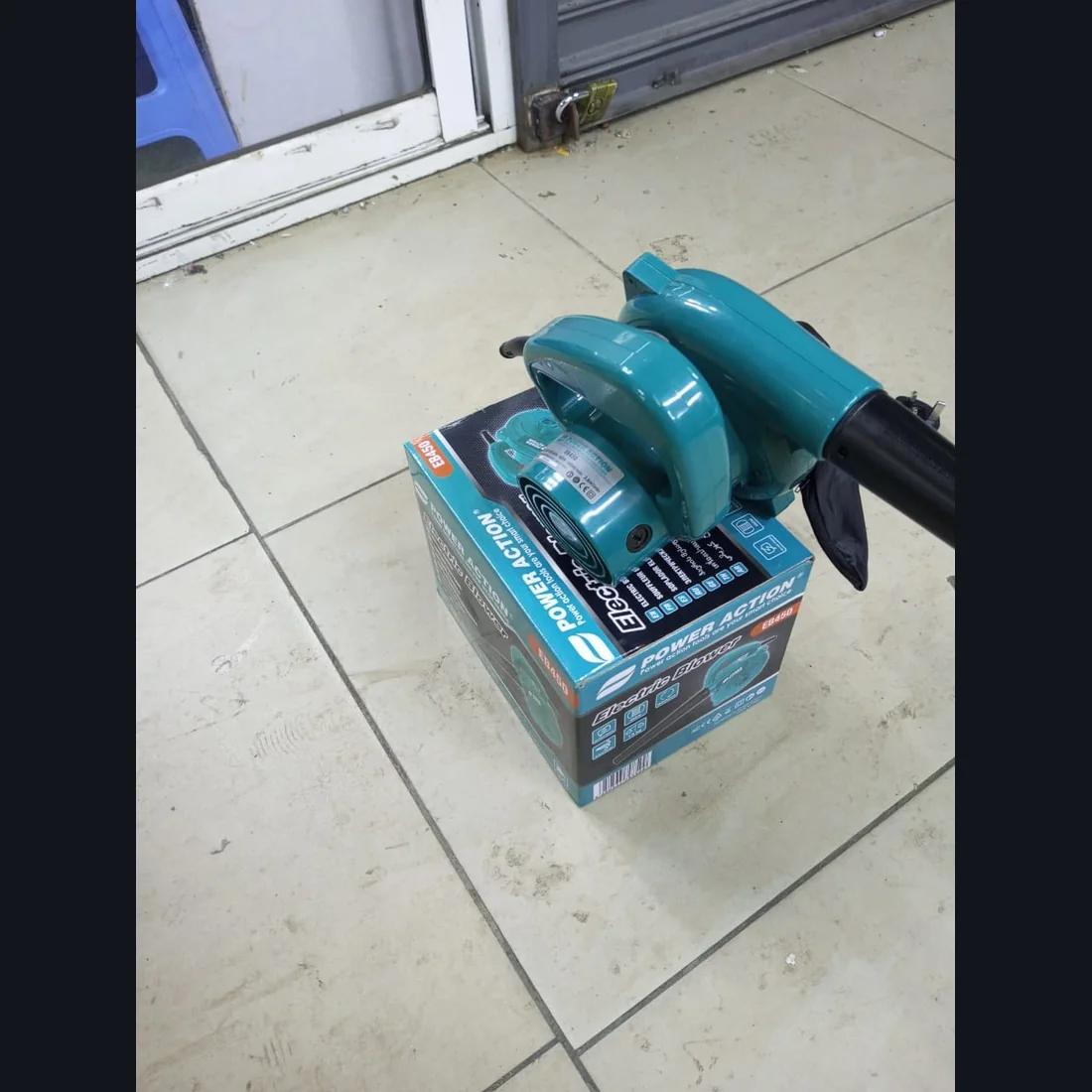 Makita  blower