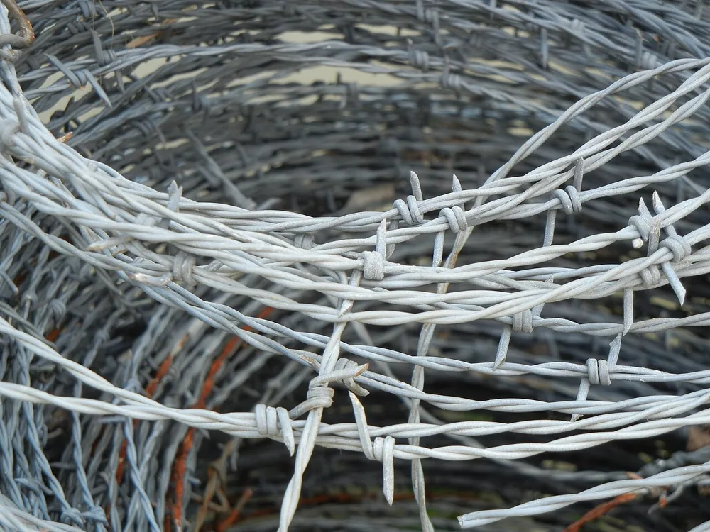 Barbed Wire 240M